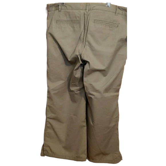 GAP woman's capris - Picture 2 of 2